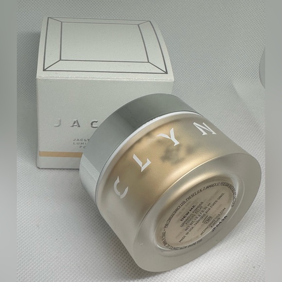 Jaclyn Cosmetics Mood Light Luminous Powder in the shade Dew Me - Picture 2 of 6